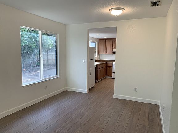 3rd image of 3298 Kato Ct