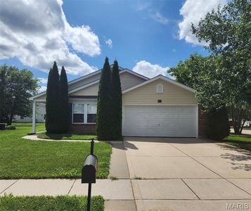 641 Fallen Timber Ln, Mascoutah, IL, 62258