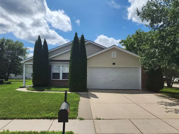 641 Fallen Timber Ln, Mascoutah, IL 62258