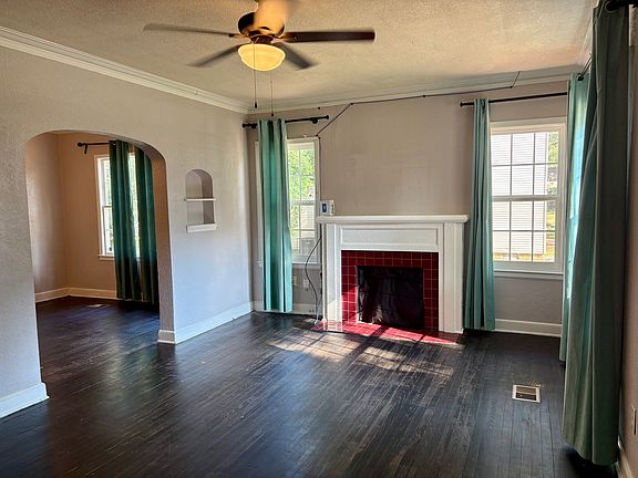 3rd image of 1013 Stonewall St