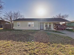 2804 Vanda Ave, Lubbock, TX 79404