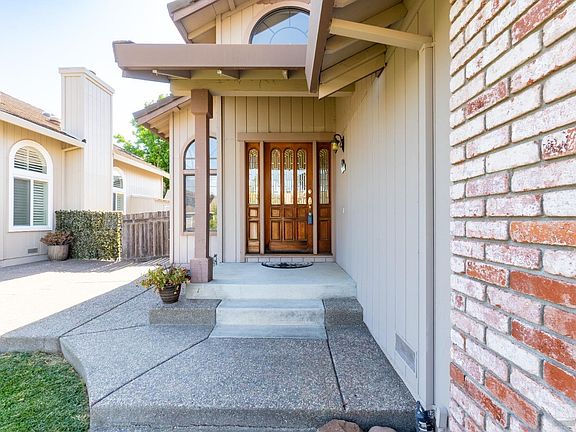 4th image of 1451 Roman Drive