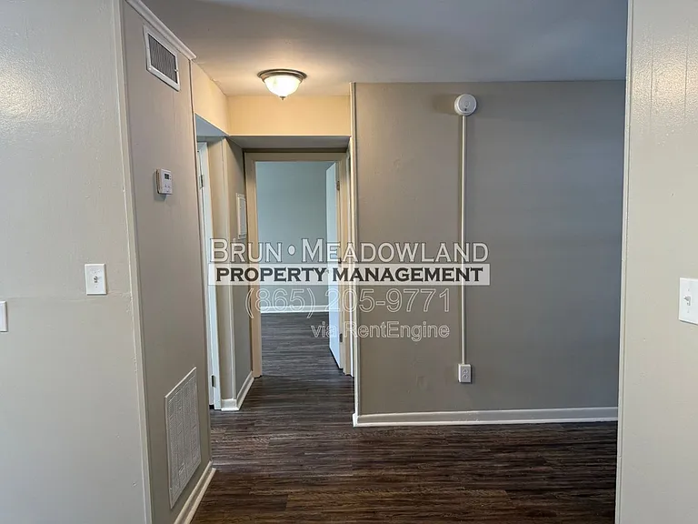 5540 N Broadway St #17 — Photo 8
