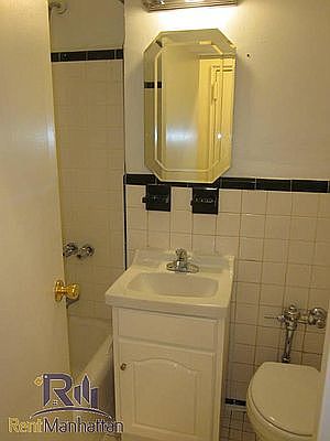 2nd image of 409 E 88th St APT 3B