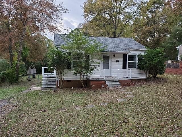 1st image of 2807 Shady Lawn Dr