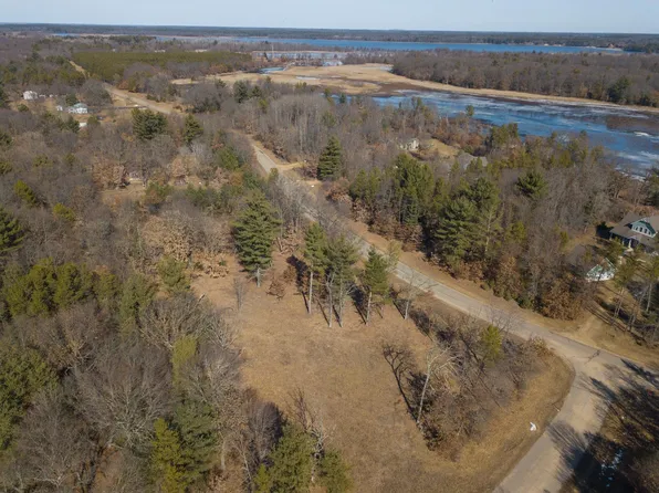 N9293 22nd Ave, Necedah, WI 54646
