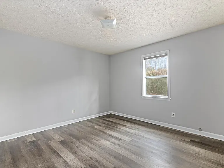 271 E Wright St #8 — Photo 9