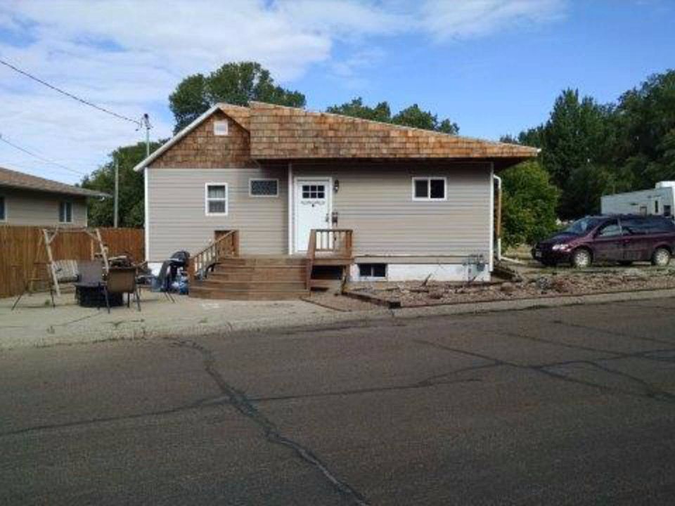 1st image of 235 2nd St N