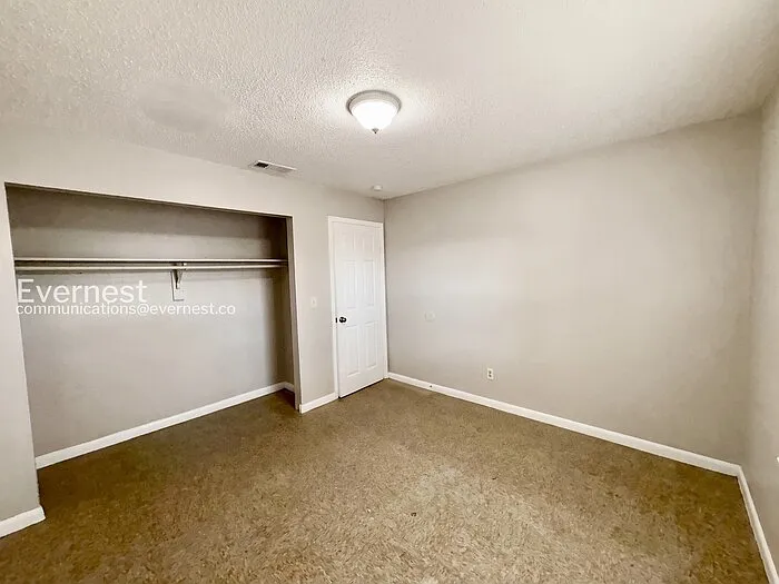 3062 Saint Paul Dr — Photo 6