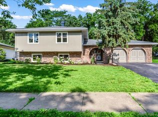3410 Venard Rd, Downers Grove, IL 60515