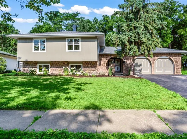 3410 Venard Rd, Downers Grove, IL 60515