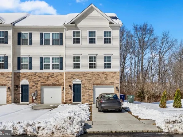 110 Jonagold Dr, Glassboro, NJ 08028