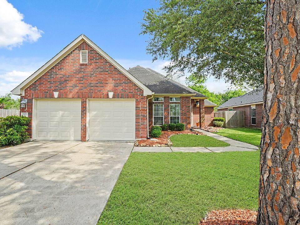 1st image of 2923 Humble Dr