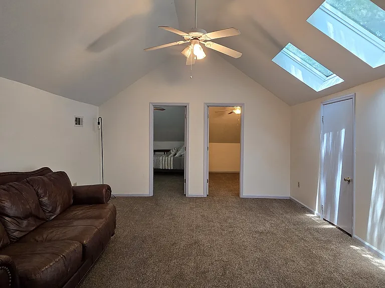 712 Stonewall St — Photo 43