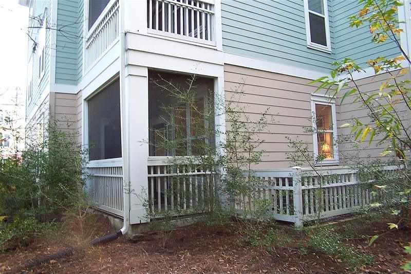 screened porch on this unit
