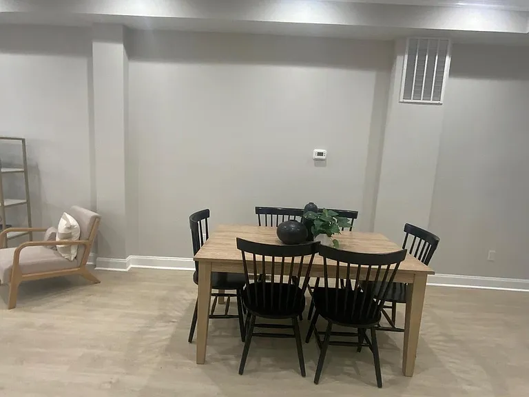 2141 Druid Hill Ave — Photo 8