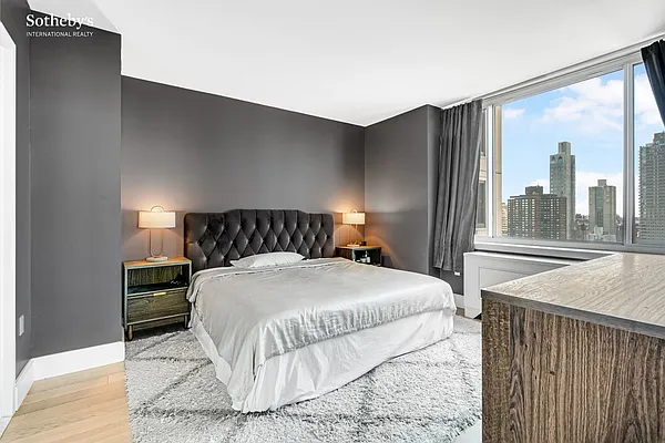 Rented by Sotheby's International Realty | media 21