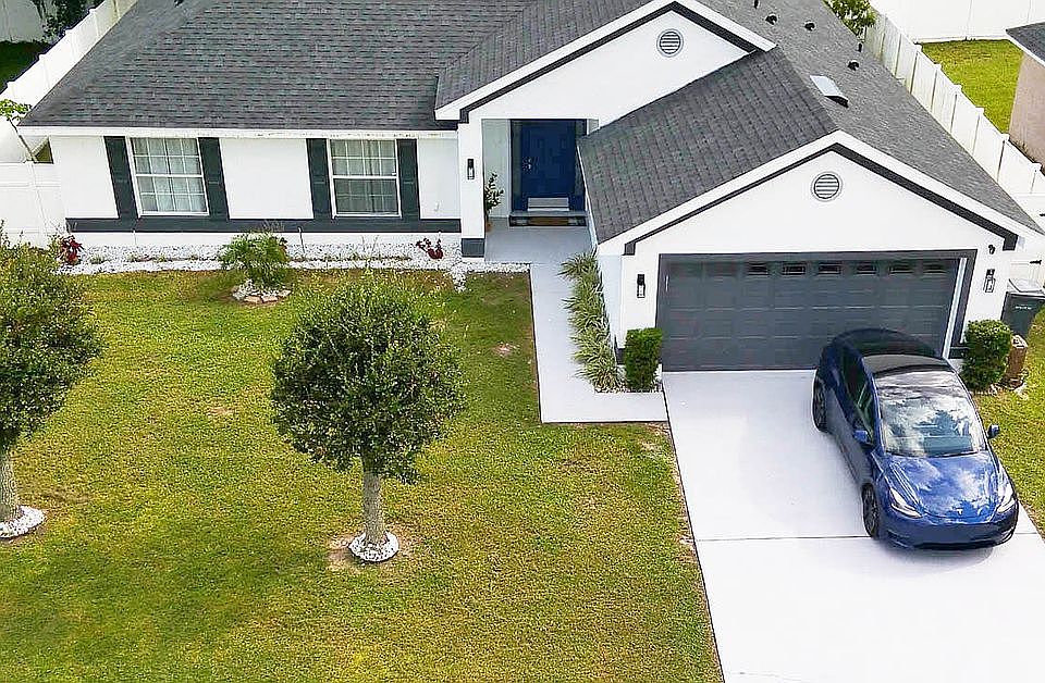 1st image of 520 Finch Ct