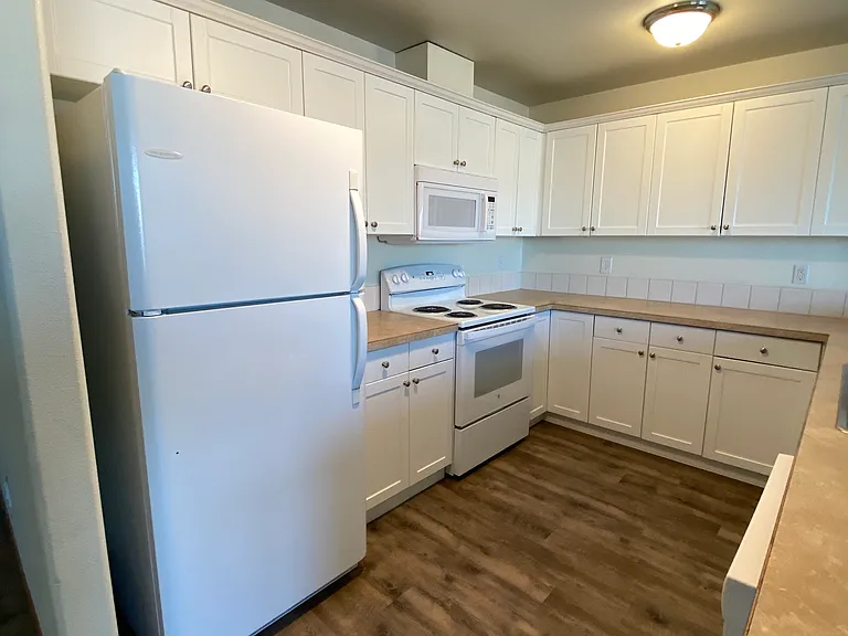 2862 SW Indian Cir — Photo 5