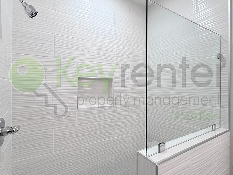 4104 Walnut Ave #4 — Photo 22