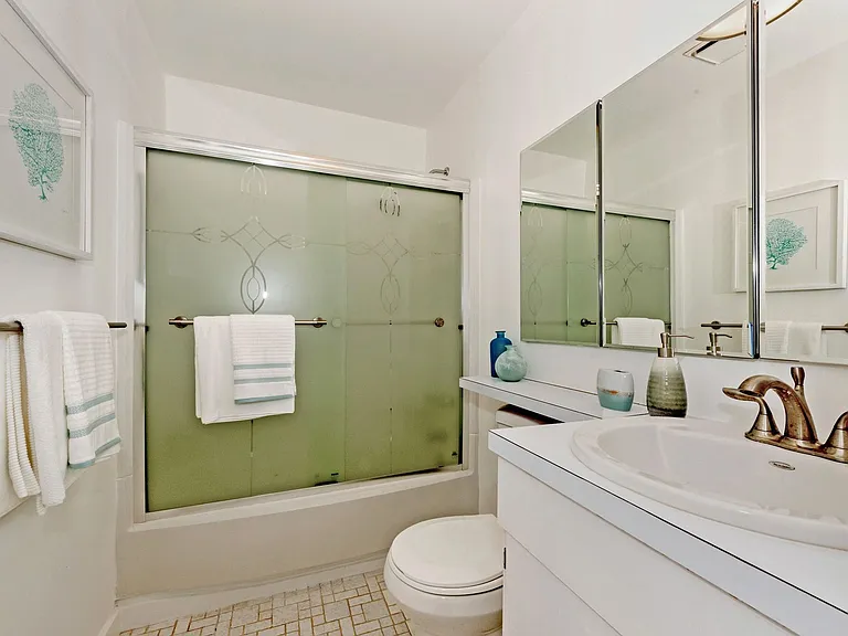 68 W Water St #12 — Photo 9