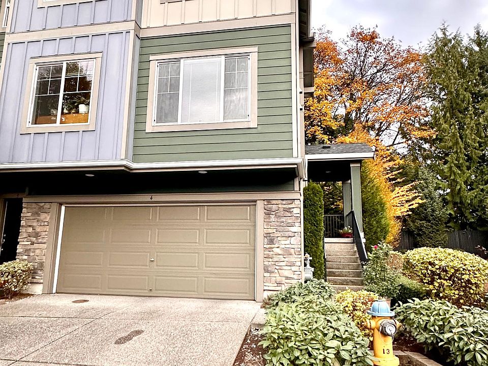 Attached Garage