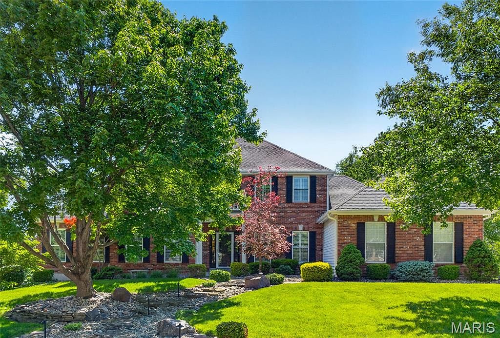 5568 Hennsley Cir, Weldon Spring, MO 63304 | Zillow