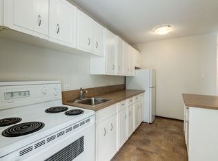 Forest Hills, Calgary, AB T2S 2H1