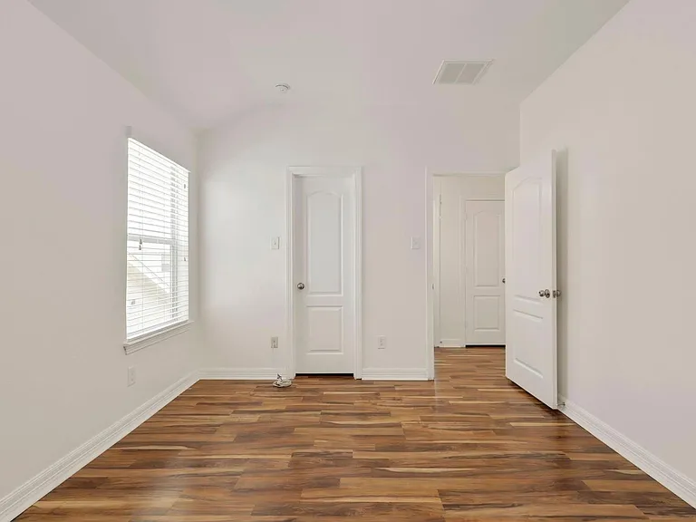 2110 Mateo Park Dr — Photo 29