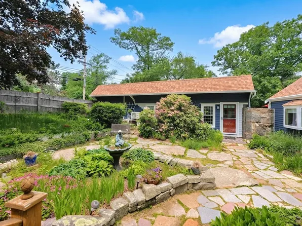 93A Granite St, Rockport, MA 01966