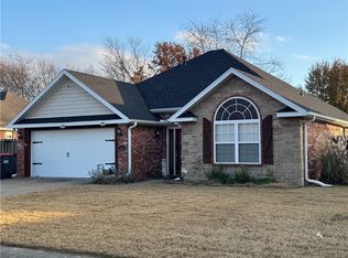 285 Carrington Ave, Springdale, AR 72764