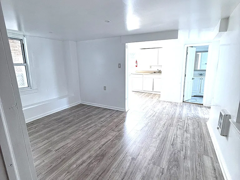 472 2nd St #1 — Photo 7