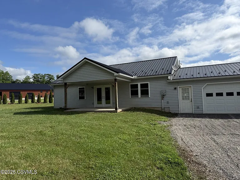 360 Metzger Dr — Photo 2