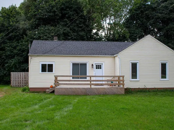 1216 E Gaylord St, Mount Pleasant, MI 48858