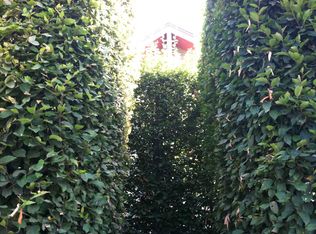 6318 15th Ave NE, Seattle, WA 98115