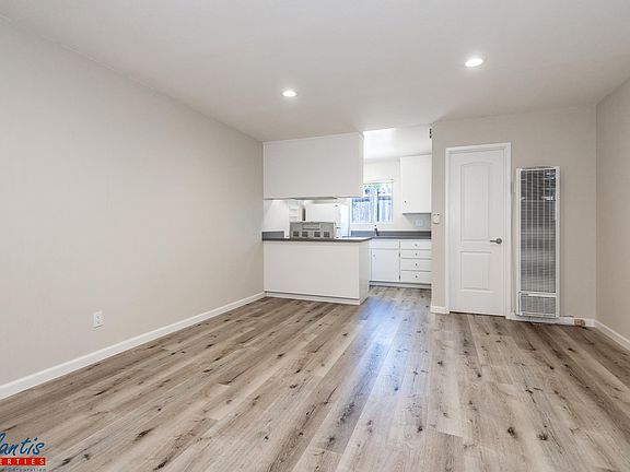 2nd image of 100 Caledonia St APT 2