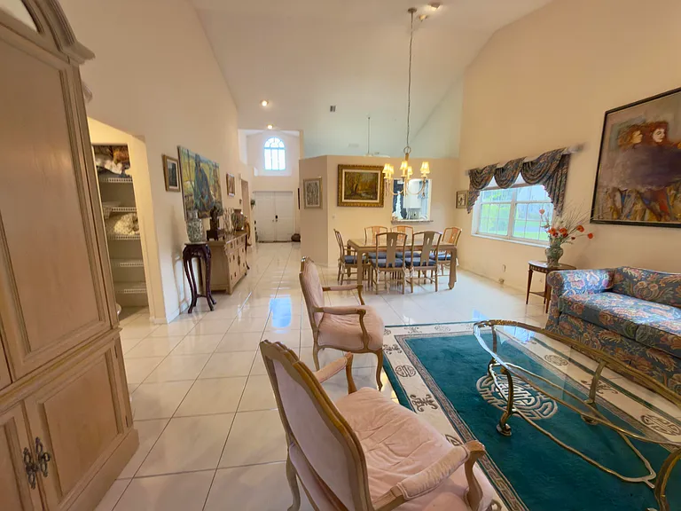7922 Sandy Pointe Dr — Photo 23