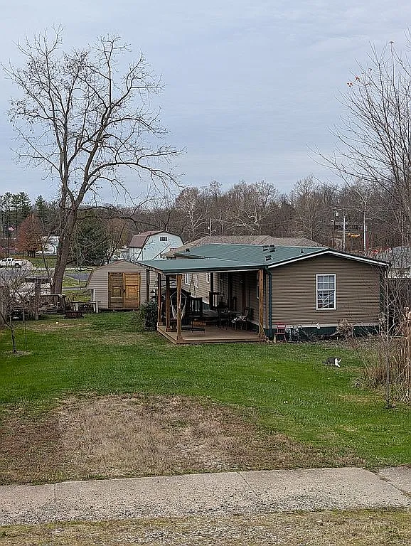 885 Warrior Dr photo 1