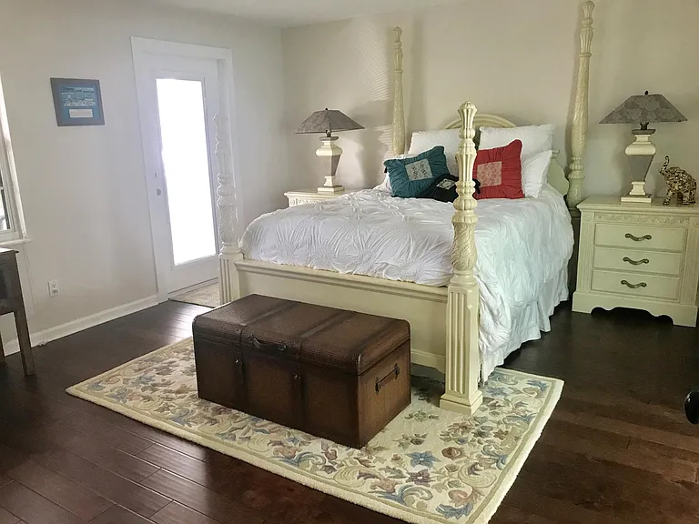 2702 Cardinal Dr — Photo 16