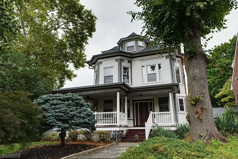 1st image of 941 Edgewater Ave