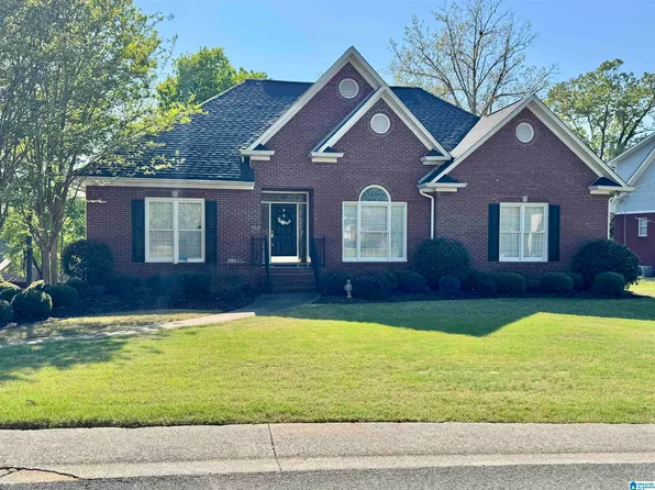 4567 Lenora Dr, Gardendale, AL 35071