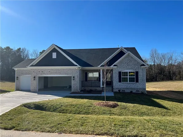 1618 Lazy Fox Ln #5, Kernersville, NC 27265