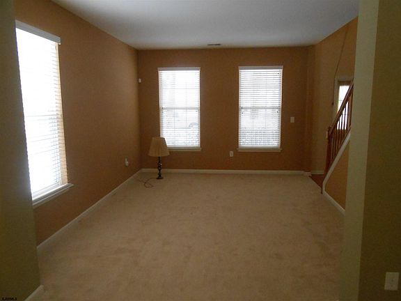 4th image of 142 Kensington Dr