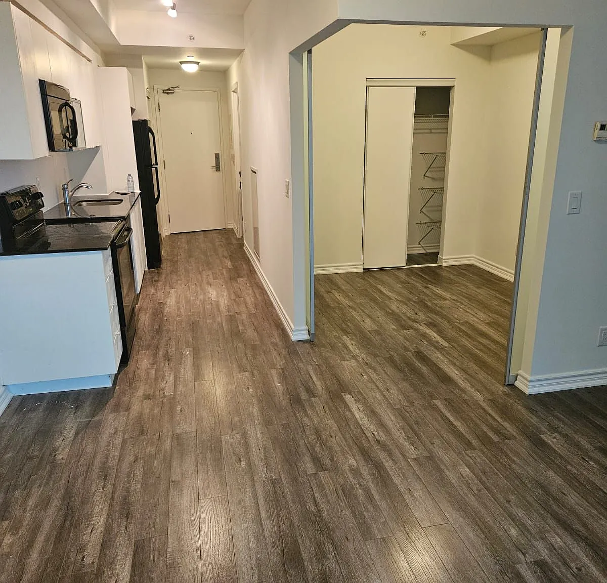 1 bed, $2,400 — Photo 2