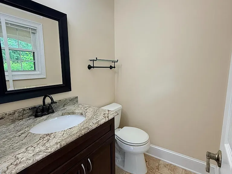 10 Devon Ct — Photo 20