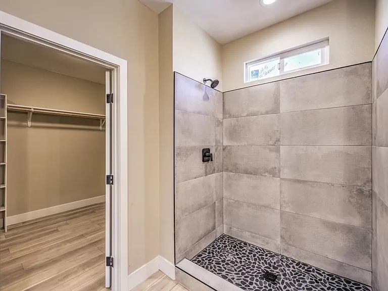 729 Milan Ave — Photo 26