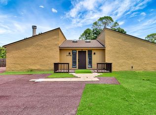 2315 Riverwood Pines Dr, Sarasota, FL 34231