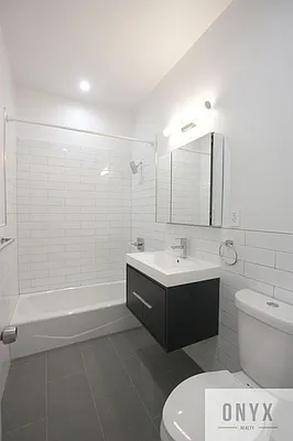 Rented by Onyx | media 39