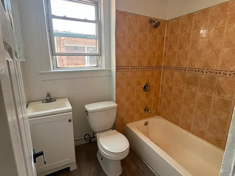 29 Ellington St #3E — Photo 12
