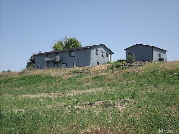 3rd image of 8080 Hwy 283 N